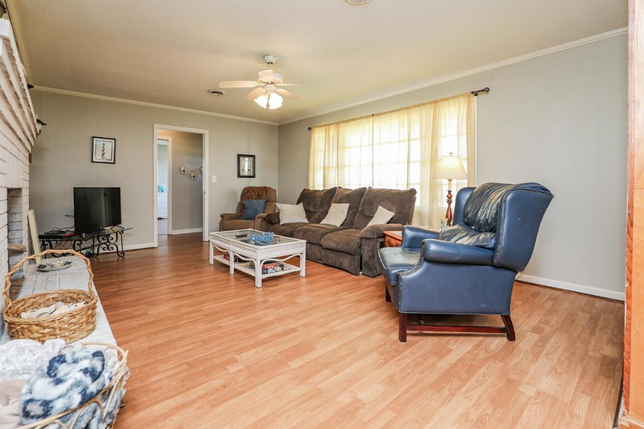 Spacious Home With Waterfront View-Welcome Pets Sneads Ferry Eksteriør billede