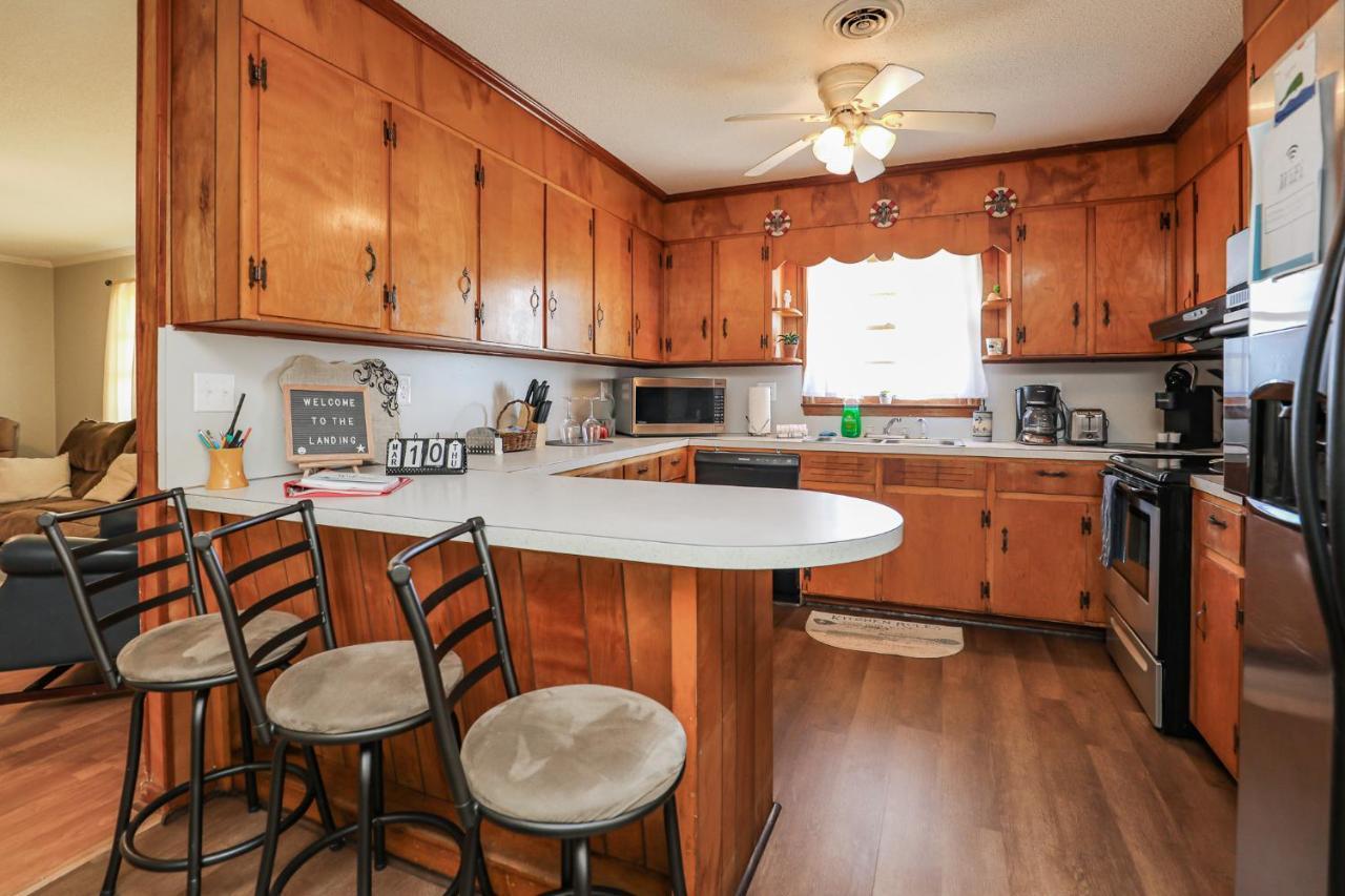Spacious Home With Waterfront View-Welcome Pets Sneads Ferry Eksteriør billede