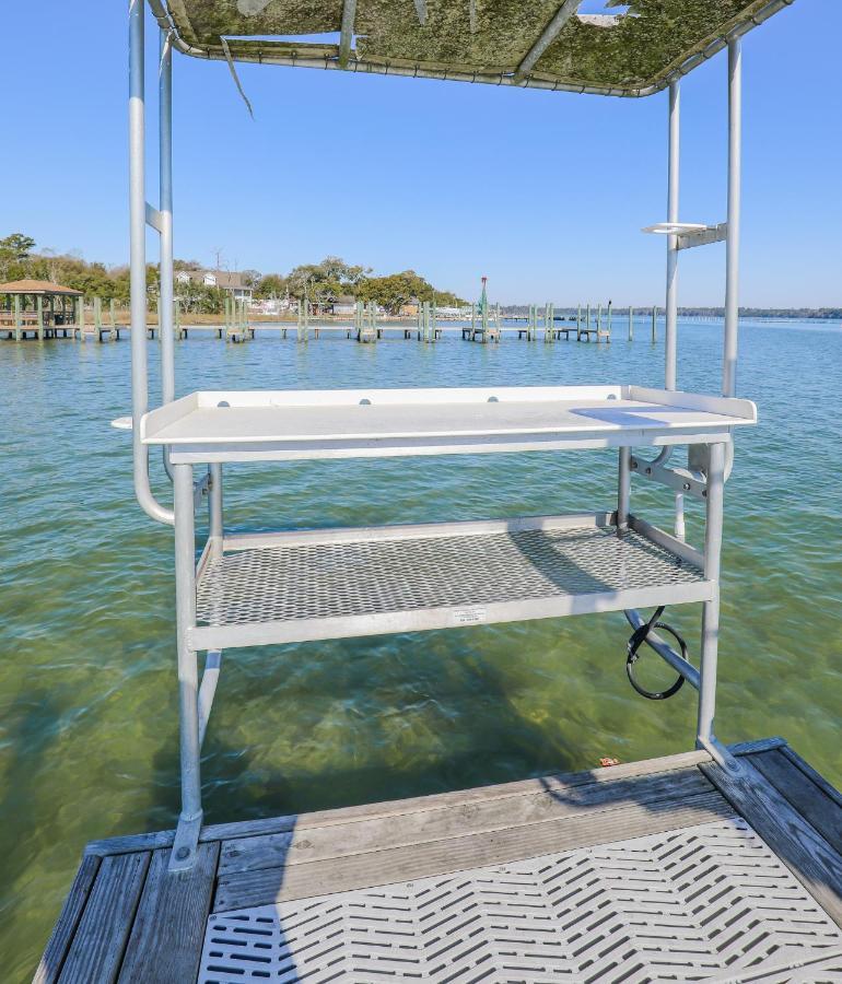 Spacious Home With Waterfront View-Welcome Pets Sneads Ferry Eksteriør billede