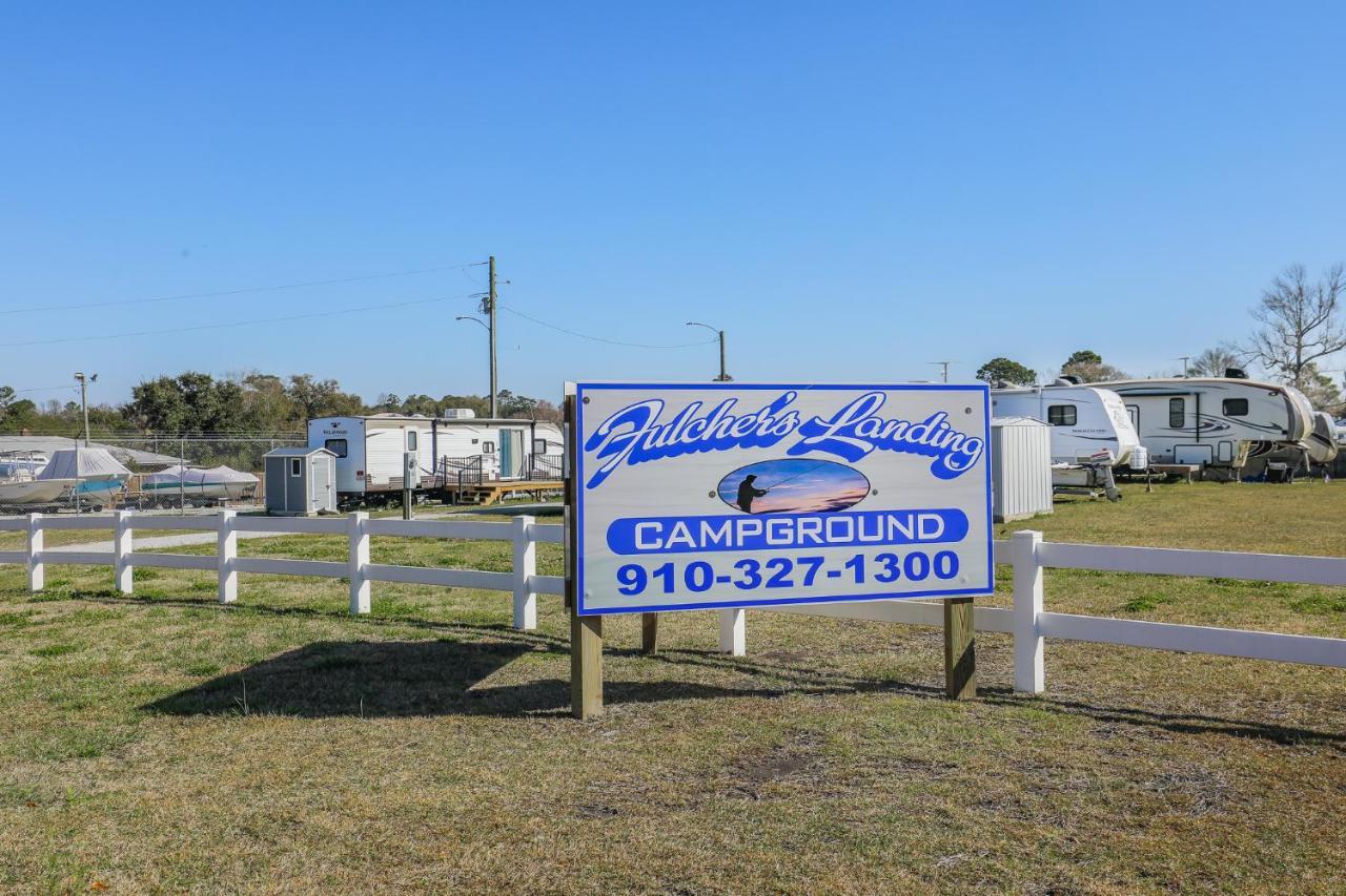 Spacious Home With Waterfront View-Welcome Pets Sneads Ferry Eksteriør billede