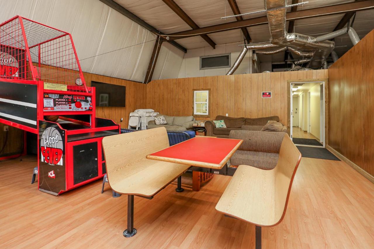 Spacious Home With Waterfront View-Welcome Pets Sneads Ferry Eksteriør billede
