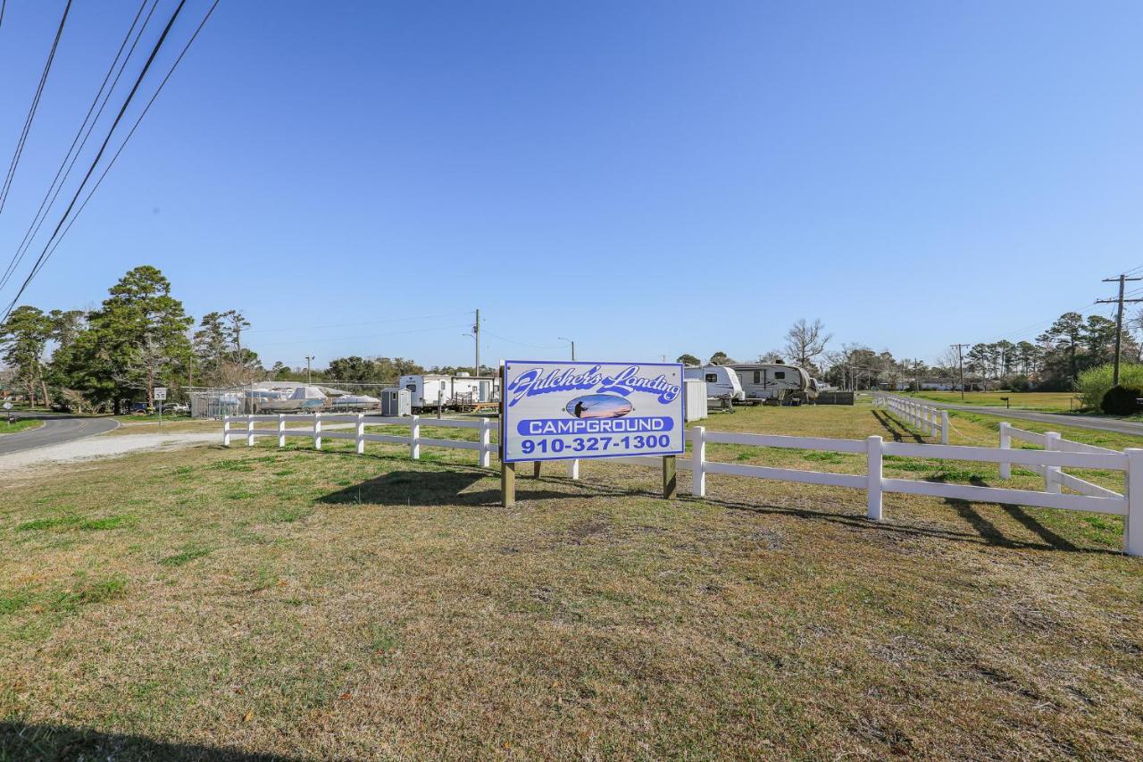 Spacious Home With Waterfront View-Welcome Pets Sneads Ferry Eksteriør billede